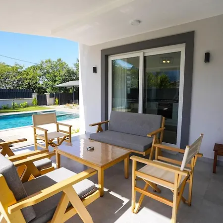 ヴィラ White Moon ダルヤン